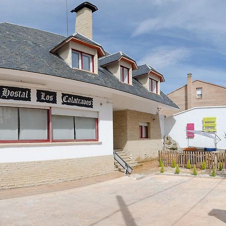 Hostal Los Calatravos Alcaniz Bagian luar foto