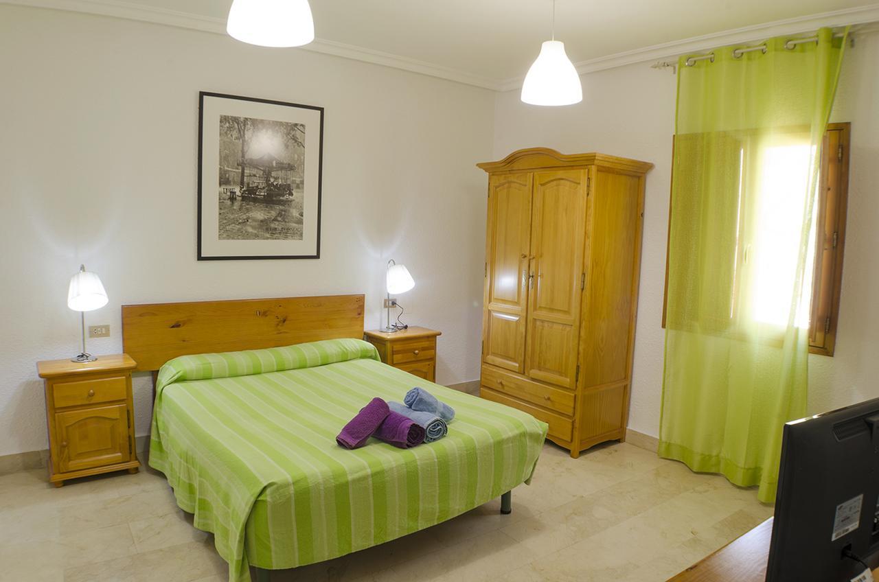 Hostal Los Calatravos Alcaniz Bagian luar foto