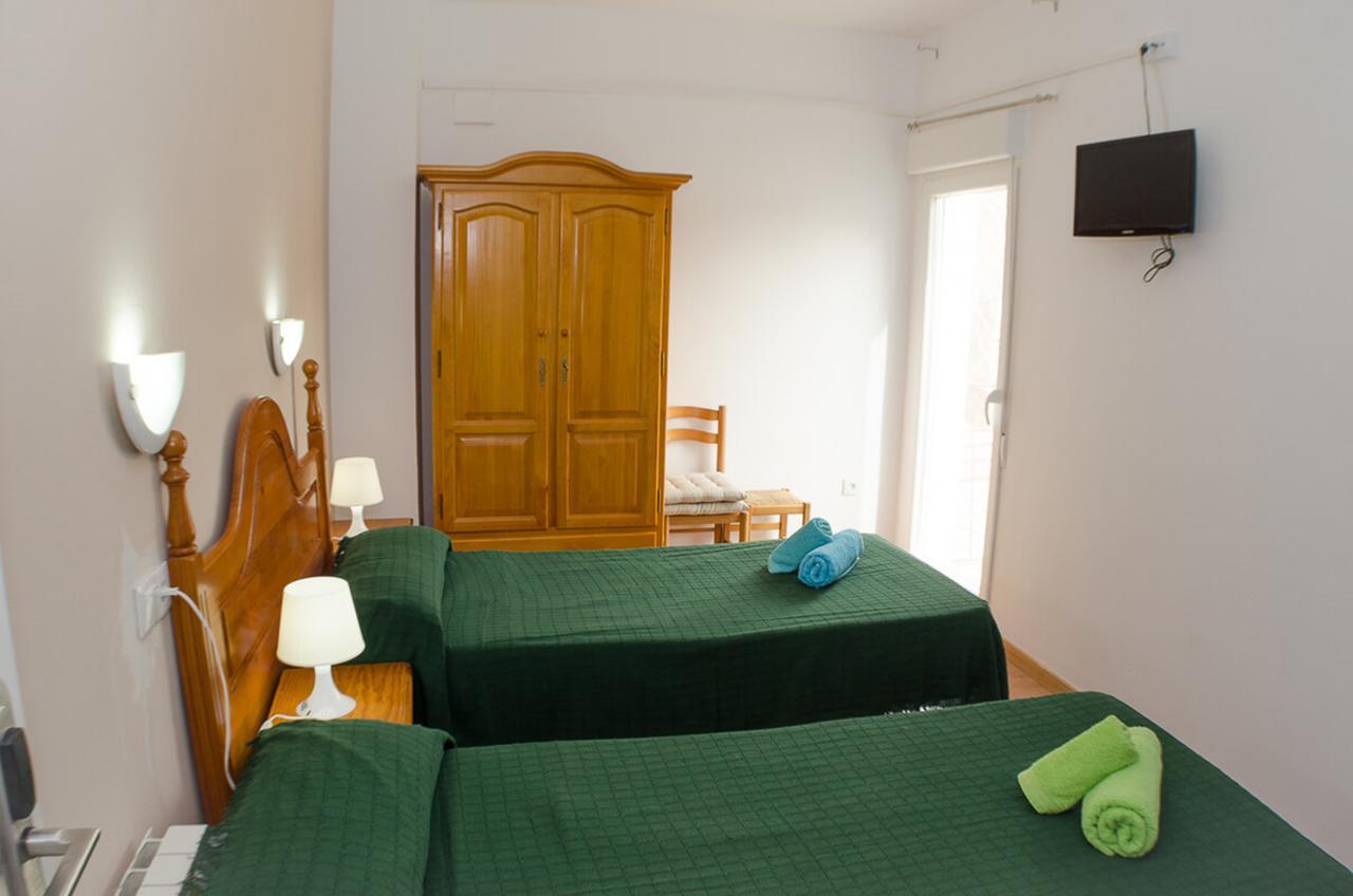 Hostal Los Calatravos Alcaniz Bagian luar foto