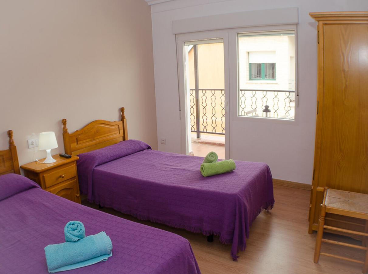 Hostal Los Calatravos Alcaniz Bagian luar foto
