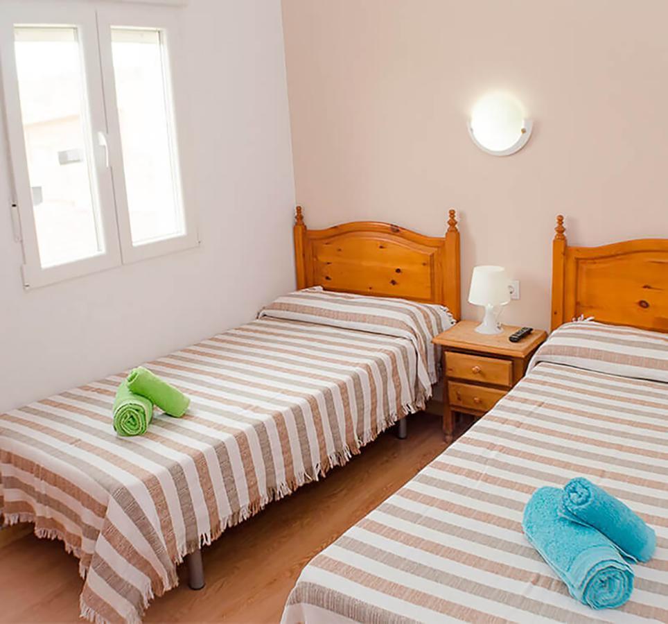 Hostal Los Calatravos Alcaniz Bagian luar foto